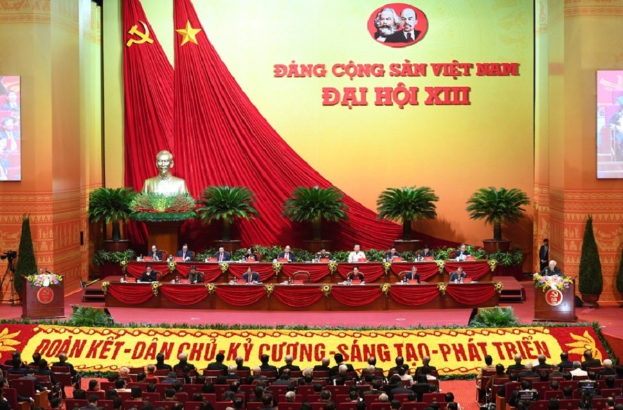 
            Nghị quyết Đại hội XIII của Đảng nhấn mạnh, cần ưu tiên hoàn thiện đồng bộ, có chất lượng và tổ chức thực hiện tốt hệ thống luật pháp.