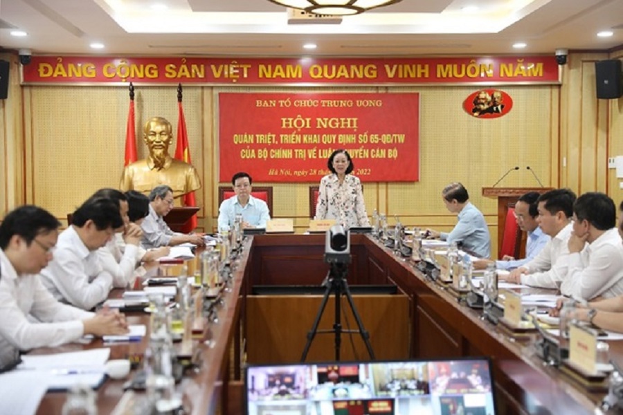 Trưởng Ban Tổ chức Trung ương Trương Thị Mai phát biểu chỉ đạo tại Hội nghị quán triệt, triển khai Quy định số 65-QĐ/TW ngày 28-4-2022 của Bộ Chính trị “Về luân chuyển cán bộ” theo hình thức trực tiếp kết hợp trực tuyến tới 63 điểm cầu tại các tỉnh, thành phố, ngày 28-5.