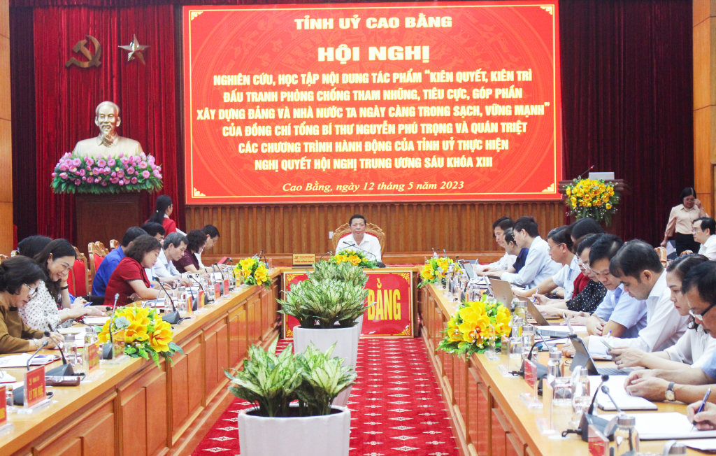 Tỉnh ủy triển khai học tập nội dung tác phẩm “Kiên quyết, kiên trì đấu tranh phòng chống tham nhũng, tiêu cực, góp phần xây dựng Đảng và Nhà nước ta ngày càng trong sạch, vững mạnh” của Tổng Bí thư Nguyễn Phú Trọng.